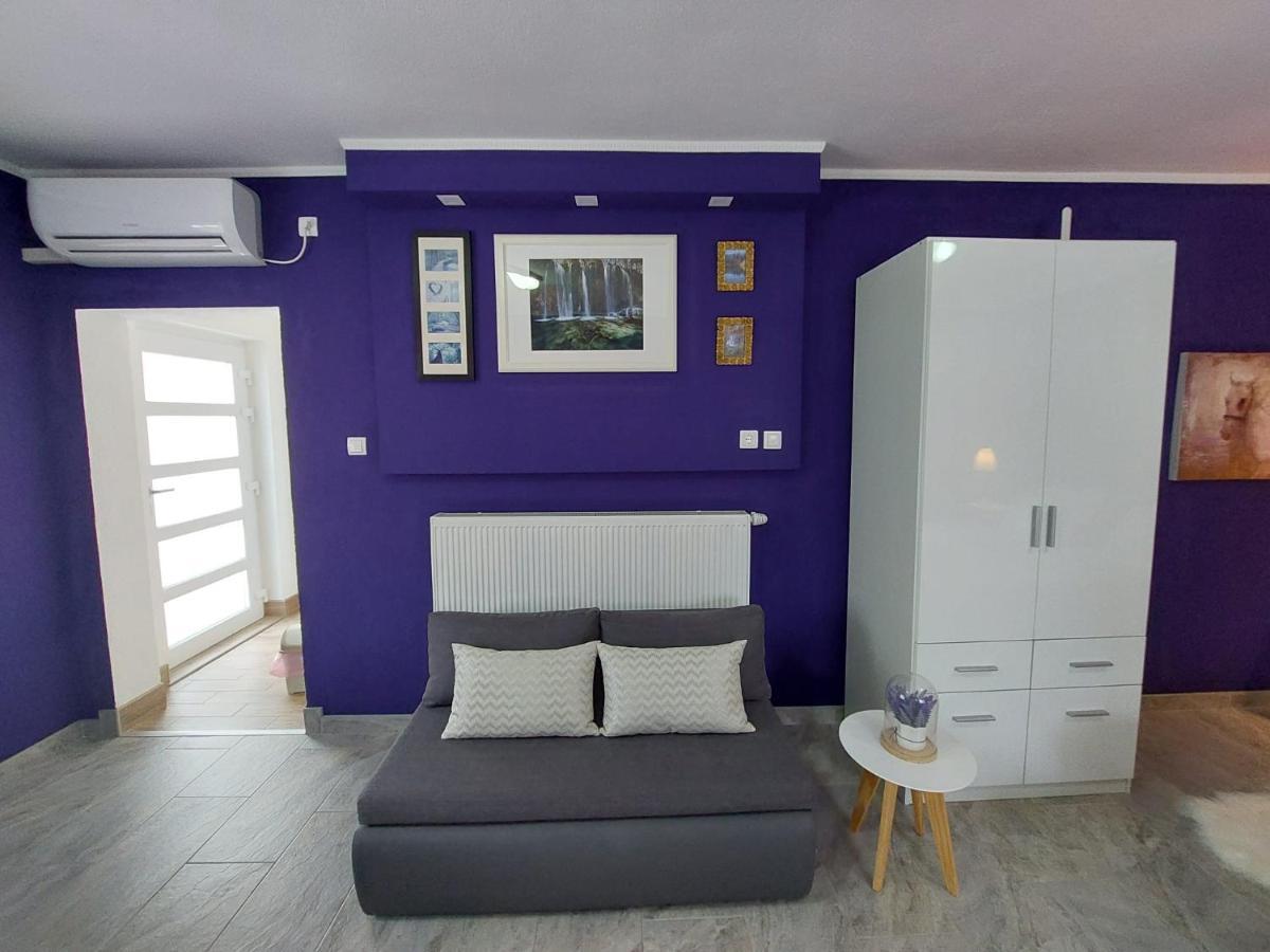 Studio Apartman Marta Кореница Экстерьер фото