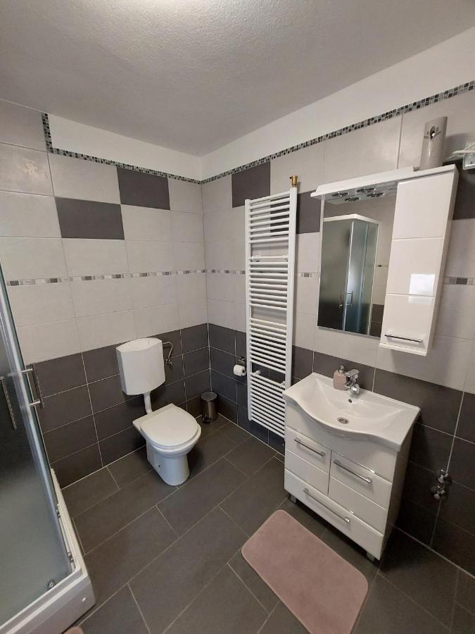 Studio Apartman Marta Кореница Экстерьер фото